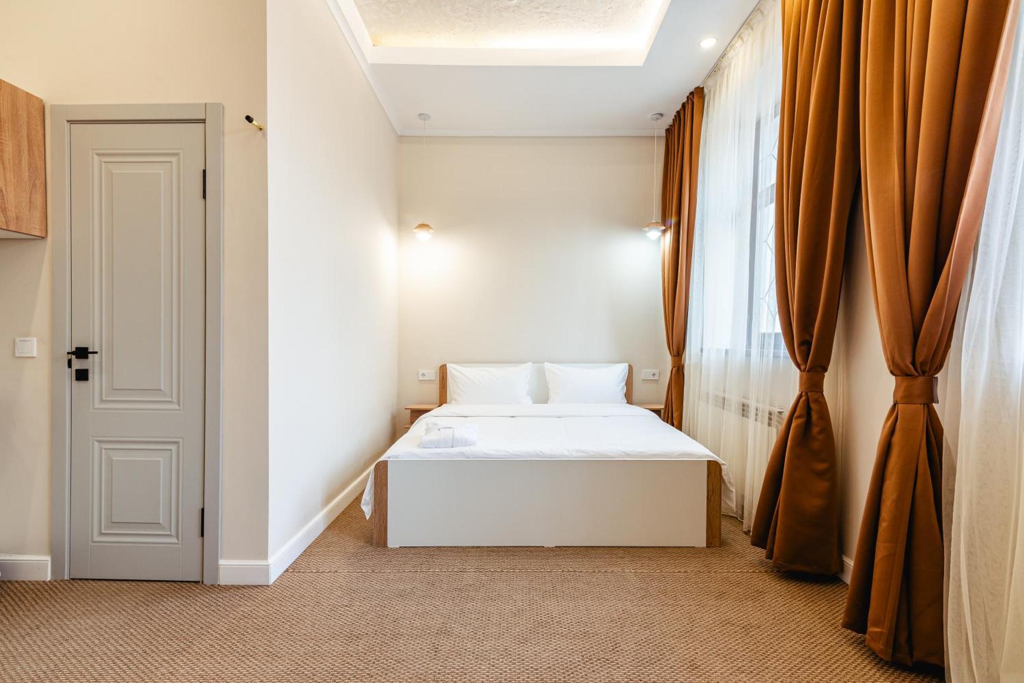 Aykun Hotel Almaty Luaran gambar